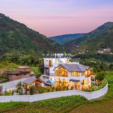 Stayvista At The Oakridge 4 Bhk Villa In Dharamshala With Jacuzzi & Balcony Chamba (Himachal Pradesh) Bagian luar foto